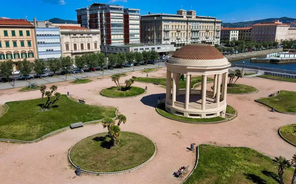 Úžasný Výhled Náměstí Mascagni Leghornu Toskánsku Italské Pobřeží Dronu — Stock fotografie