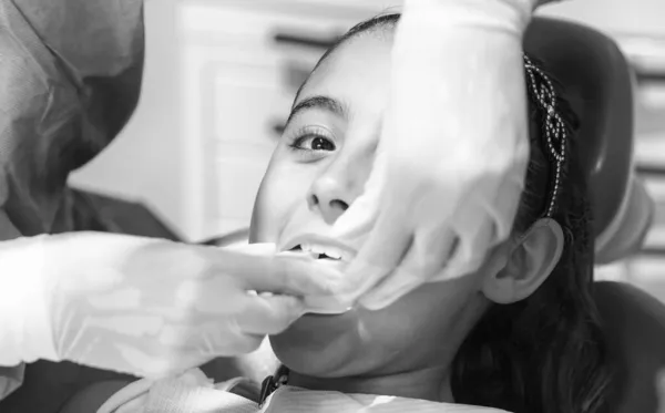 Dental Cleaning Professional Dentist Studio Young Girl Undergoing Teeth Treatment — Stock Photo, Image