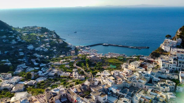 Luftaufnahme Von Capri Häusern Und Stadtbild Sommer Sonnenuntergang Kampanien — Stockfoto