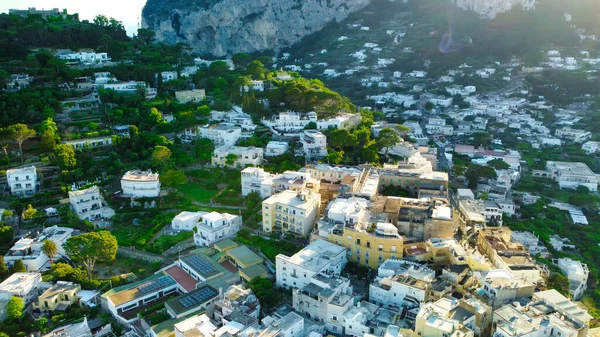 Vista Aérea Las Casas Capri Paisaje Urbano Atardecer Verano Campania —  Fotos de Stock