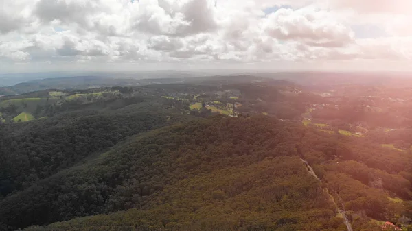 オーストラリアのロフティ山保全公園からのアデレードの田舎の空中パノラマドローンから — ストック写真