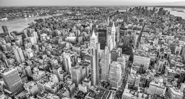 纽约城 曼哈顿的摩天大楼的美妙的看法 — 图库照片