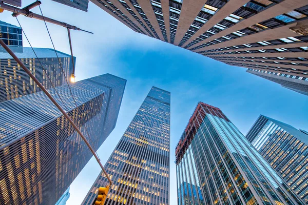 Günbatımında Manhattan İş Bölgesi 'nin modern gökdelenleri