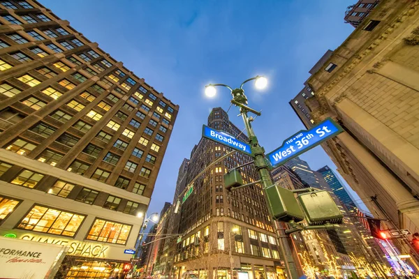 New York City 2018 Broadway Pouličních Značek Noci — Stock fotografie