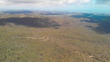 Adelaide kırsal hava manzarası Mount Lofty Koruma Parkı, Avustralya İHA 'dan