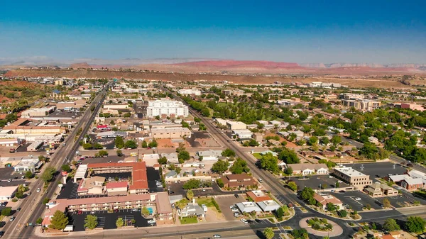 美国Arizona 2018年6月19日亚利桑那州和内华达州边界沿线的一条