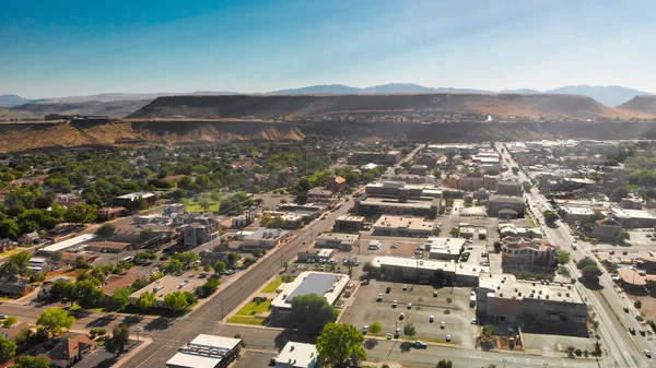 George Antenni Horisonttiin Kesäkaudella Nevada Yhdysvallat — kuvapankkivalokuva