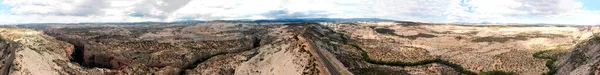 Drone Εναέρια Άποψη Του Όμορφου Δρόμου Κατά Μήκος Του Φαραγγιού — Φωτογραφία Αρχείου
