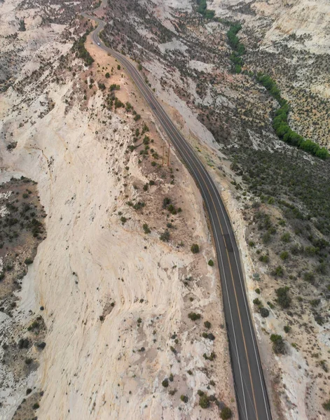 Aerial View Beautiful Road Corssing Canyon Summer Season Drone Viewpoint — Stock Photo, Image