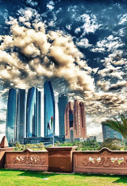 Downtown Abu Dhabi Sunset Uae — Stock Photo, Image