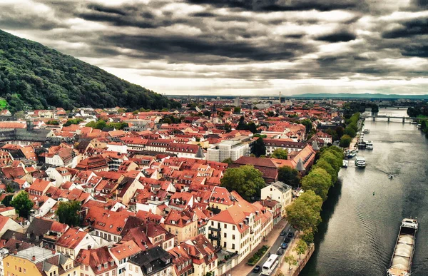 ドイツのドローンから見たハイデルベルク中世のスカイライン — ストック写真