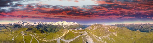 Panoramatický Letecký Pohled Vrcholky Alpiny Grossglockner Při Letním Západu Slunce — Stock fotografie