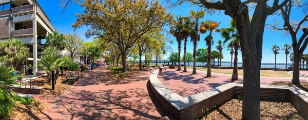 Beaufort Avril 2018 Les Touristes Marchent Long Promenade Océanique Par — Photo