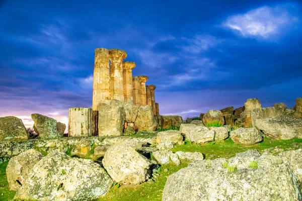 Údolí Zřícenin Chrámů Při Západu Slunce Agrigentu Itálie — Stock fotografie