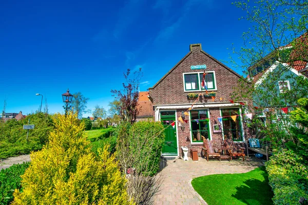 Volendam Netherlands April 2015 City Streets Buildings Sunny Spring Day — Foto Stock