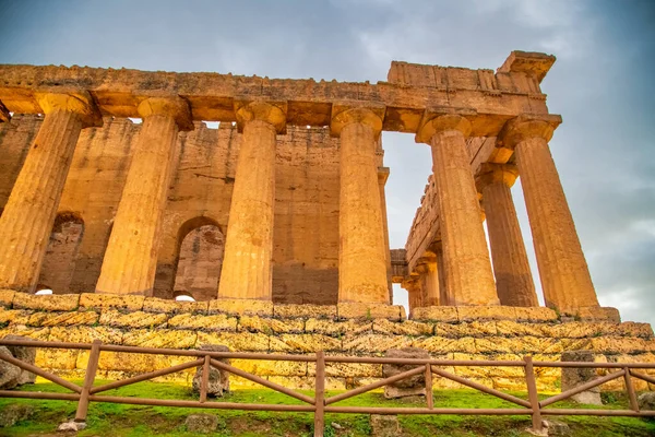 Ναός Της Concordia Στην Κοιλάδα Των Ναών Κατά Ηλιοβασίλεμα Στο — Φωτογραφία Αρχείου