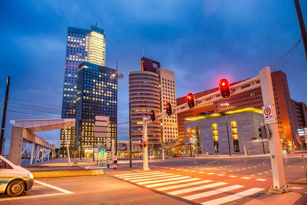 Rotterdam Modern Bangunan Dan Skyline Malam Hari Belanda — Stok Foto