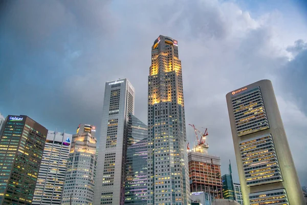 シンガポール 2020年1月4日 マリーナベイのナイトスカイライン 中心街の建物 — ストック写真