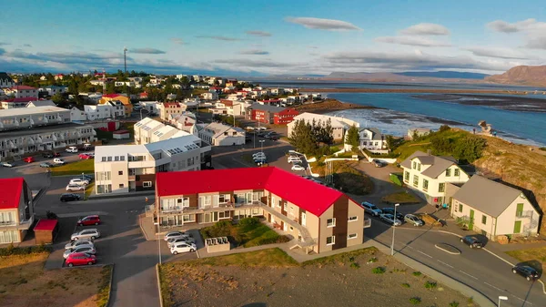 Panoramiczny Widok Miasto Borgarnes Południowo Zachodniej Islandii Punktu Widzenia Drona — Zdjęcie stockowe