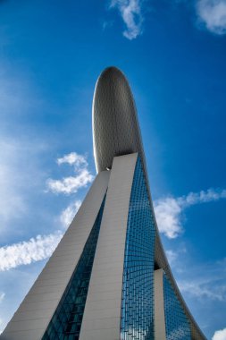 SINGAPORE - 1 Ocak 2020: Marina Bay Sands Hotel bir şehir ikonu dünyanın en pahalı standalone kumarhanesi olarak ilan edildi