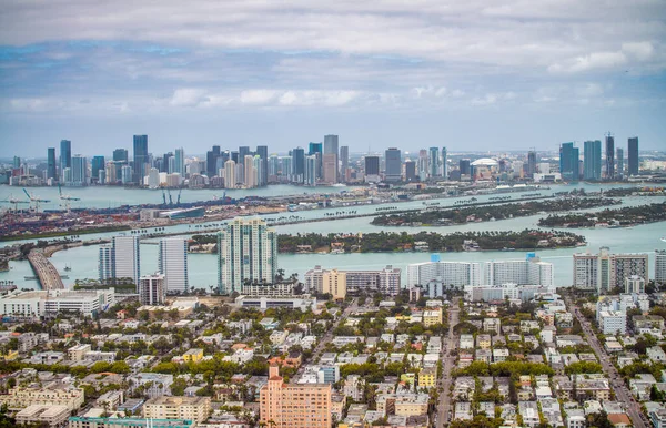 Luchtfoto Van Miami Beach Gebouwen Grachten Een Bewolkte Dag Florida — Stockfoto