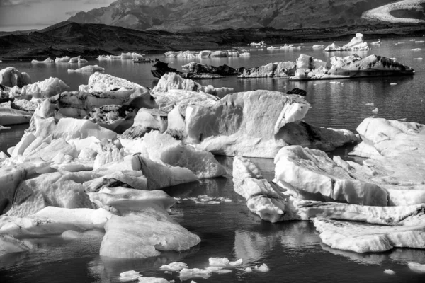 Icebergs Jokulsarlon Lagoon Southern Iceland — Foto Stock