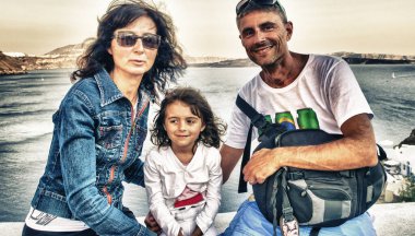 Mutlu aile açık hayattan zevk.