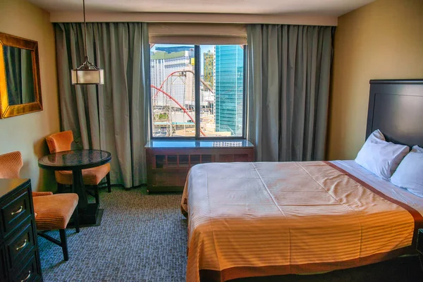 Empty Clean Hotel Room City View — Foto Stock