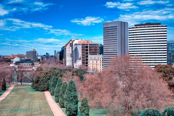 Panoramiczny Widok Panoramę Melbourne Sanktuarium Pamięci Park Słoneczny Dzień Victoria — Zdjęcie stockowe