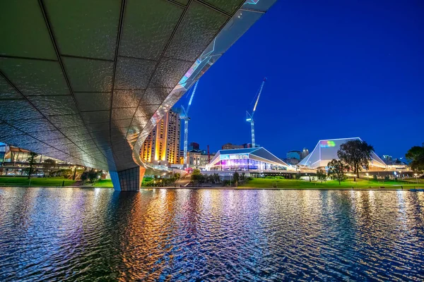 Adelaide Night Skyline Riverbank Karrawirra Parri River South Australia — Zdjęcie stockowe