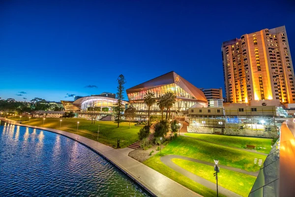 Adelaide Karrawirra Rio Parri Área Centro Convenções Noite Austrália Sul — Fotografia de Stock