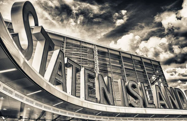 Staten Island Ferry Entry Sunset Sky Nova Iorque — Fotografia de Stock