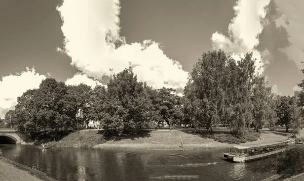 Riga Latvia Juli 7Th 2017 Panoramisch Uitzicht Riga Pilsetas Kanalen — Stockfoto