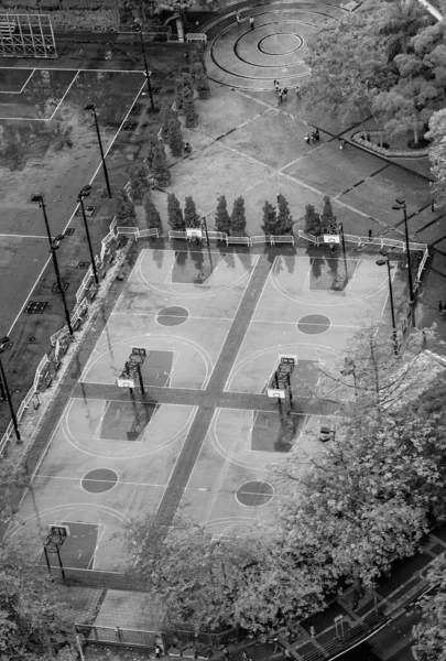 Баскетбольные Площадки Городском Парке — стоковое фото