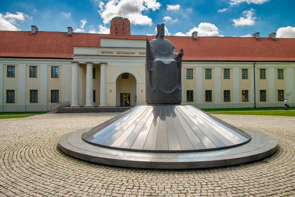 National Museum Lithuania Vilnius Statue Mindaugas Grand Duke Lithuania — Stock Photo, Image