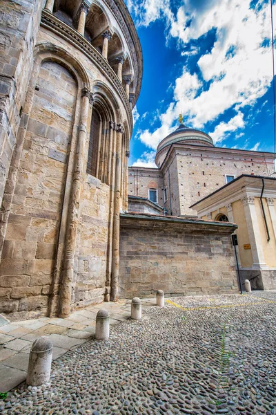 Buitenaanzicht Van Bergamo Alta Cathedral Italië — Stockfoto