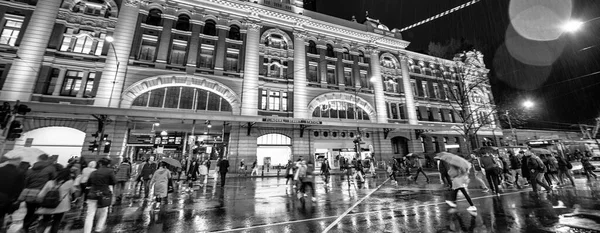 Melbourne Österrike September 2018 Utsikt Över Flinders Street Station Regnig — Stockfoto