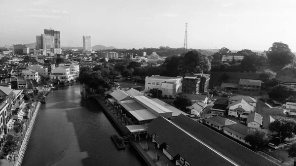 Malacca Malajsie Letecký Pohled Městské Domy Řeku Panorama Dronu Jasného — Stock fotografie