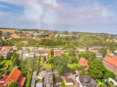 Açık güneşli bir günde Celle Ortaçağ ufuk çizgisinin panoramik hava görüntüsü, Aşağı Saksonya - Almanya