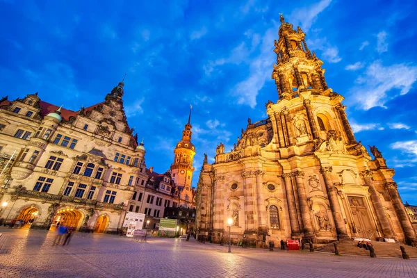 Дресден Германия Июля 2016 Года Римско Католическая Церковь Дрездена Ночью — стоковое фото