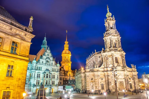 Dresden Tyskland Juli 2016 Romersk Katolska Katedralen Dresden Natten — Stockfoto