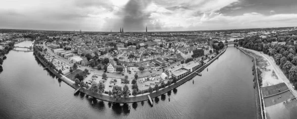 Панорамный Вид Город Любек Облачный День Германия — стоковое фото
