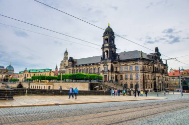 DRESDEN, GERMANY - 14 Temmuz 2016: Dresden 'deki merkez meydanın manzarası