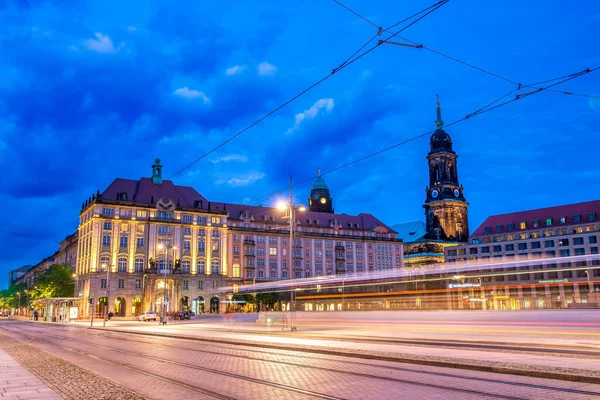 Dresden Tyskland Juli 2016 Solnedgångsvy Över Stora Stadsvyer Och Byggnader — Stockfoto