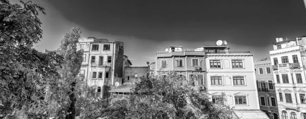 Istanbul Turkey October 2014 Colorful Buildings Istanbul Sunny Day — Stock Photo, Image