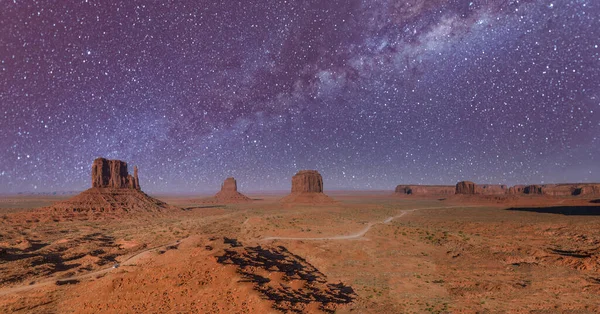 Geweldige Sterrenavond Boven Monument Valley Usa Panoramisch Uitzicht Vanuit Lucht — Stockfoto