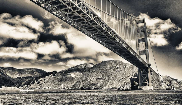San Francisco Golden Gate Híd Egy Szép Nyári Napon — Stock Fotó