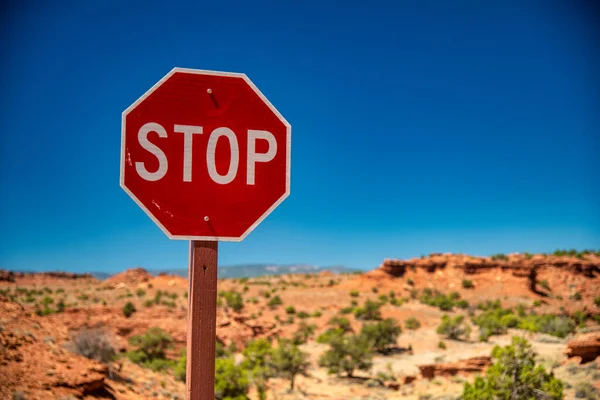 Red Stop Street Sign Capitol Reef National Park Utah Rochers — Photo