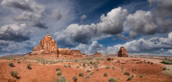 Klippformationer Vid Arches National Park Utah Kanjon Panoramautsikt Vid Solnedgången — Stockfoto