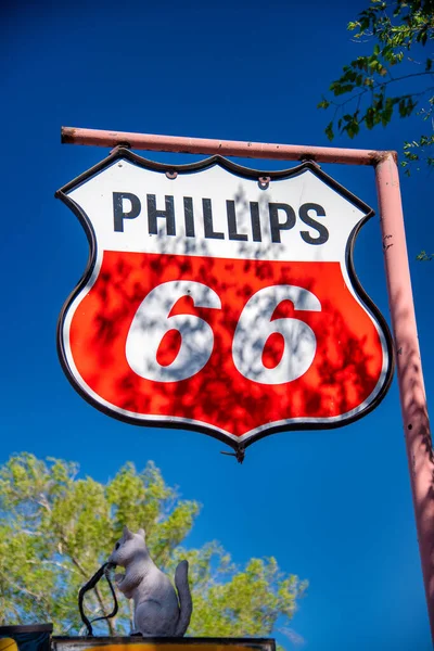 Seligman June 2018 Phillips Route Дорожній Знак Селігмані Phillips Американська — стокове фото